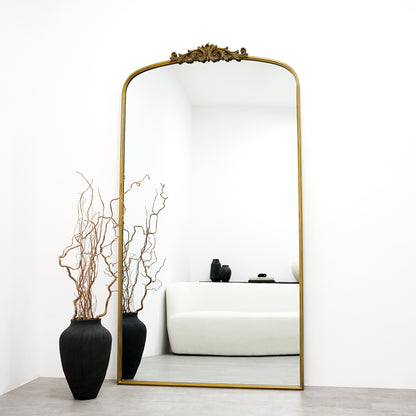 Miroir Arqué Amélia Grand Format – Métal Doré Antique (186 x 100 cm)