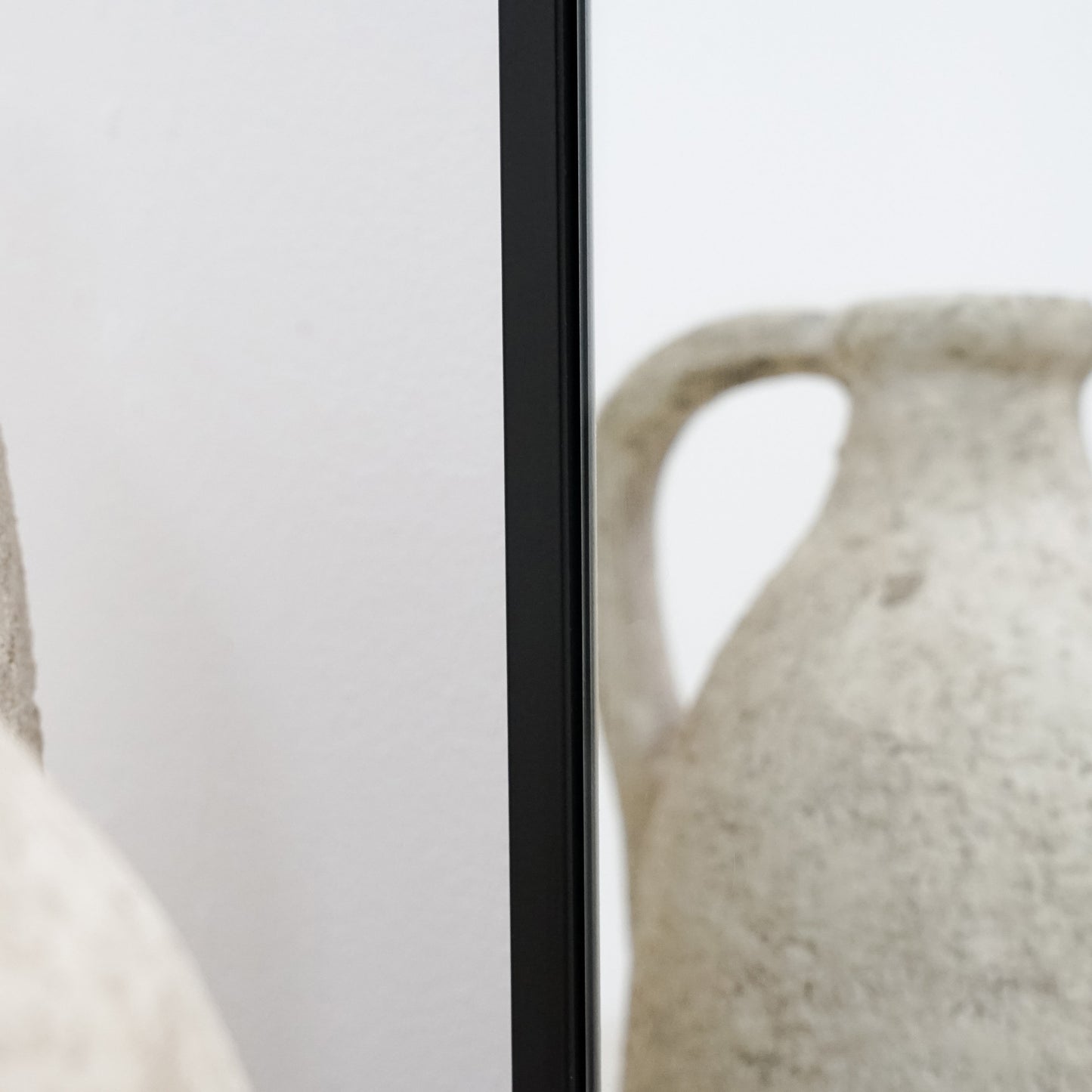 Miroir Arqué Pleine Longueur avec Cadre en Métal Minimaliste - 160 cm x 60 cm